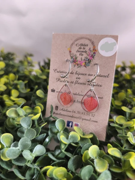 Boucles d’oreilles en résine en forme de gouttes ~ par atelier de la seconde vie